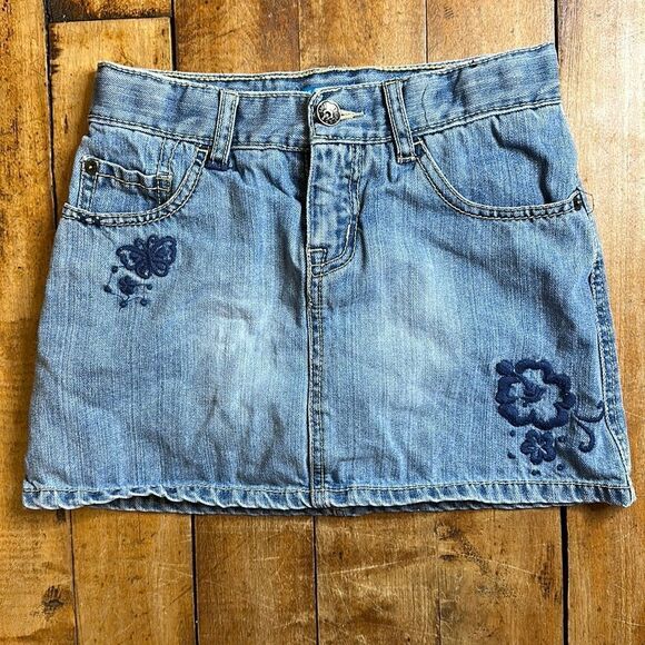 Childrens Place jean skirt 8 Skort embroidered denim cotton Spring Easter - Picture 1 of 9
